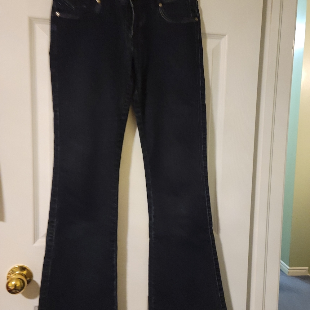 Flared denim jeans